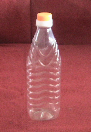 660ml塑料瓶 塑料制品;青岛塑料制品;挤塑、吹塑、注塑、吸; 青岛广顺塑料制品有限公司